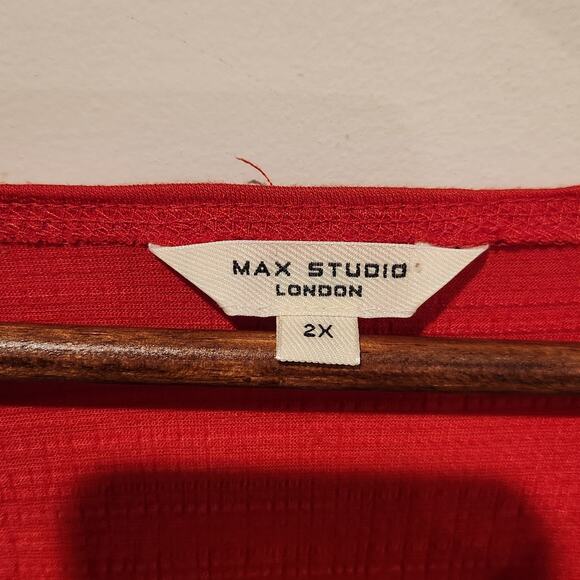 Max Studio Womens Red White Embroidered London Flutter Sleeve Blouse Size 2X - Picture 4 of 11
